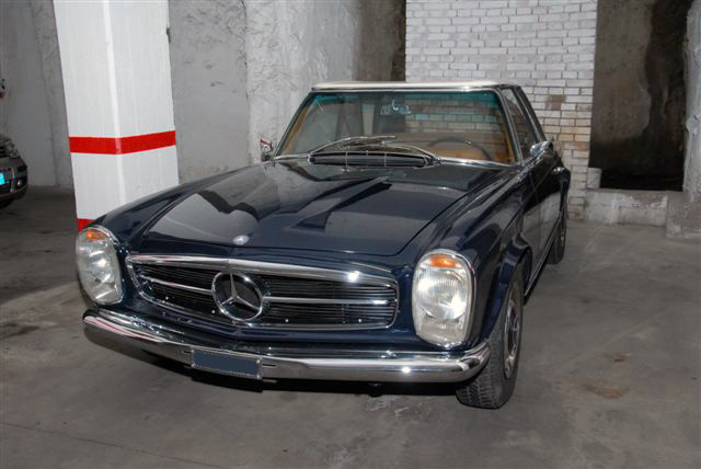 Mercedes-Benz 230SL